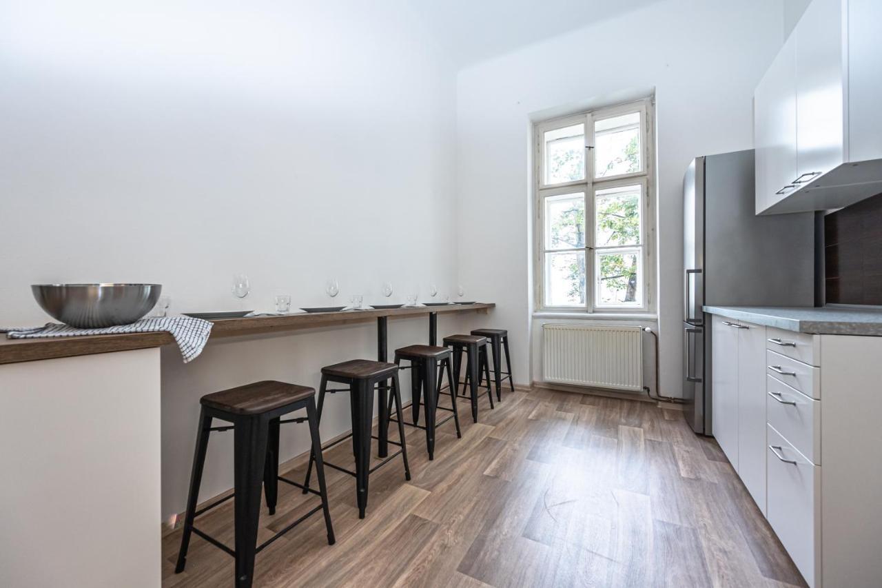 New Town Central Apartment Praha Bagian luar foto